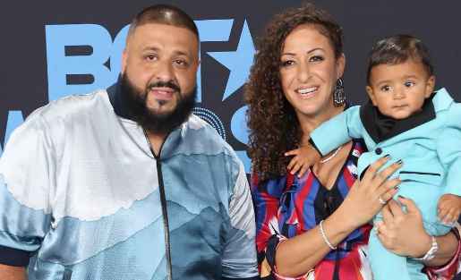 DJ Khaled  with his family in an event 